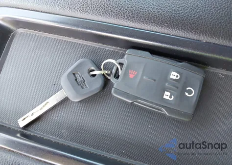 2015 Chevrolet Silverado 1500 1Lt from USA, damaged, VIN 3GCUKREC1FG532803